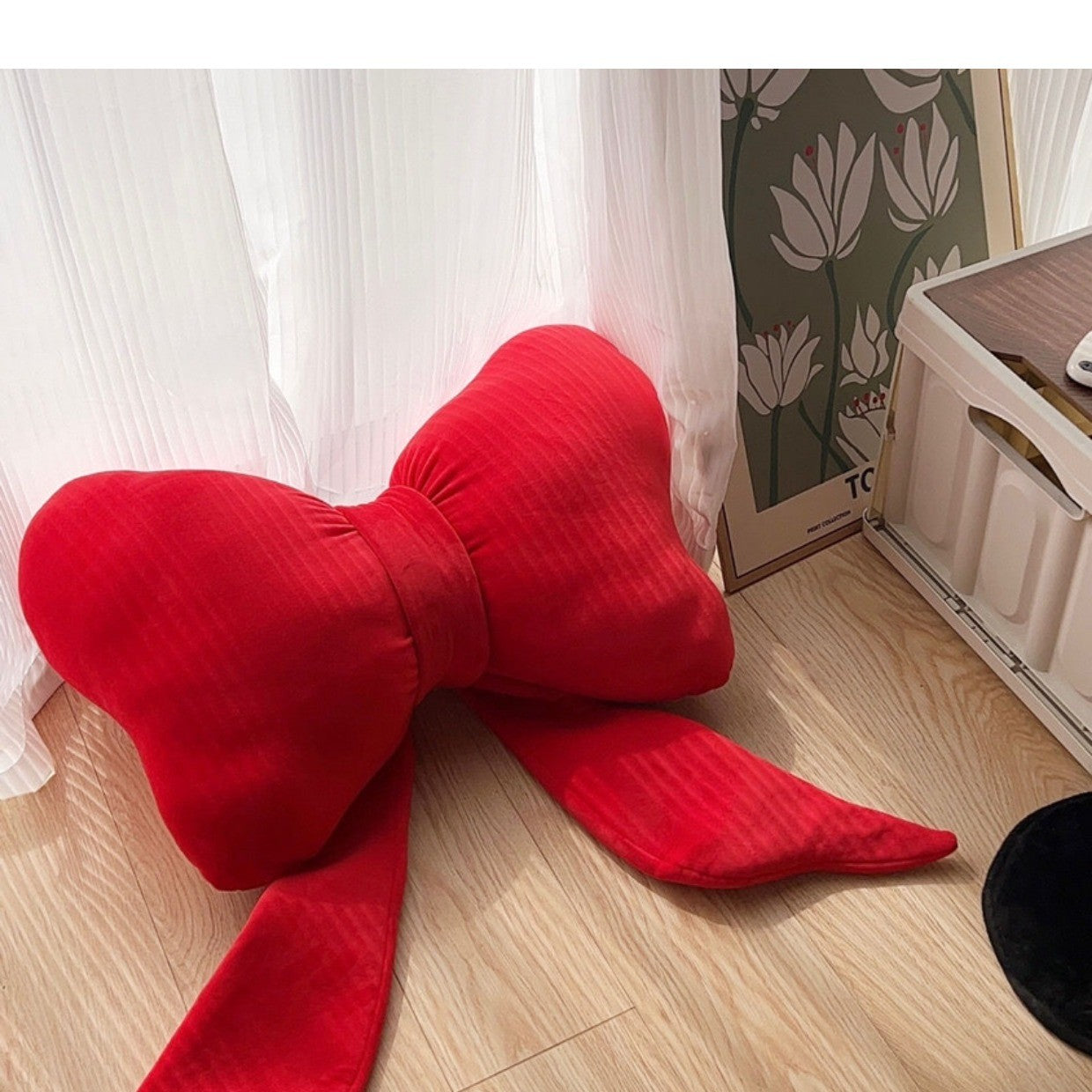 Red & Green Bow Pillows