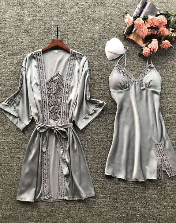 Two-Piece Long-Sleeved Pajama Set With Chest Pad