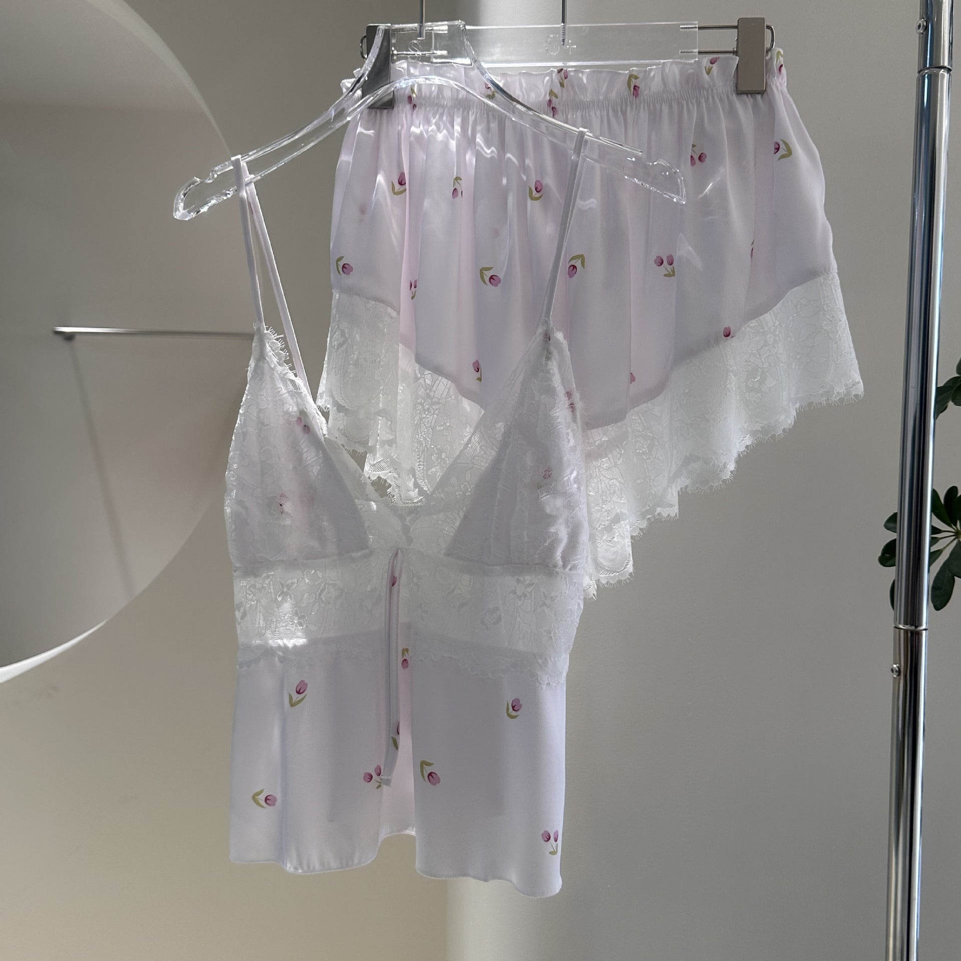 Girl Pure Desire Strap Shorts Home Clothes Set