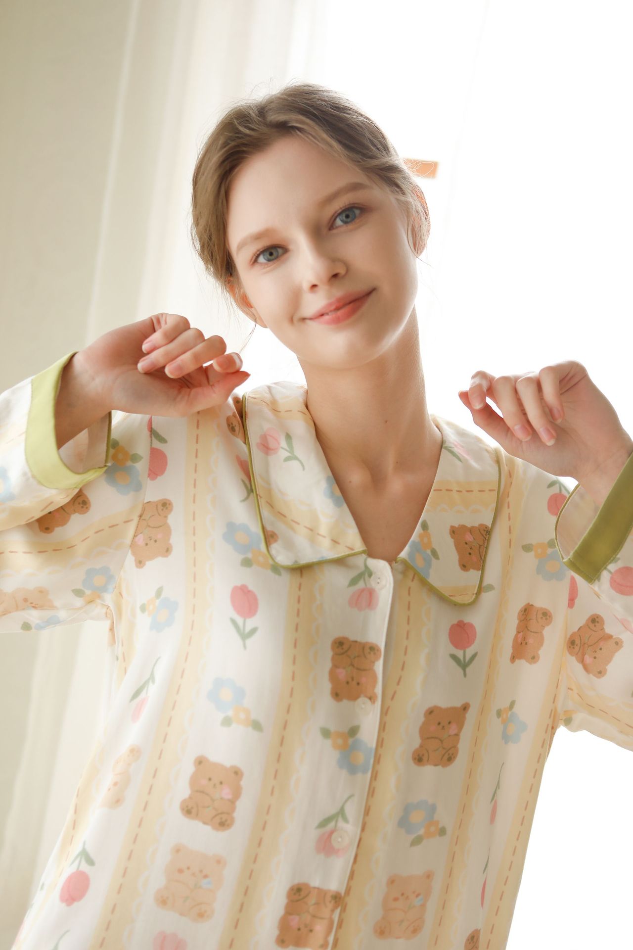 Women's Satin Home Wear Long Sleeved Pajama Set