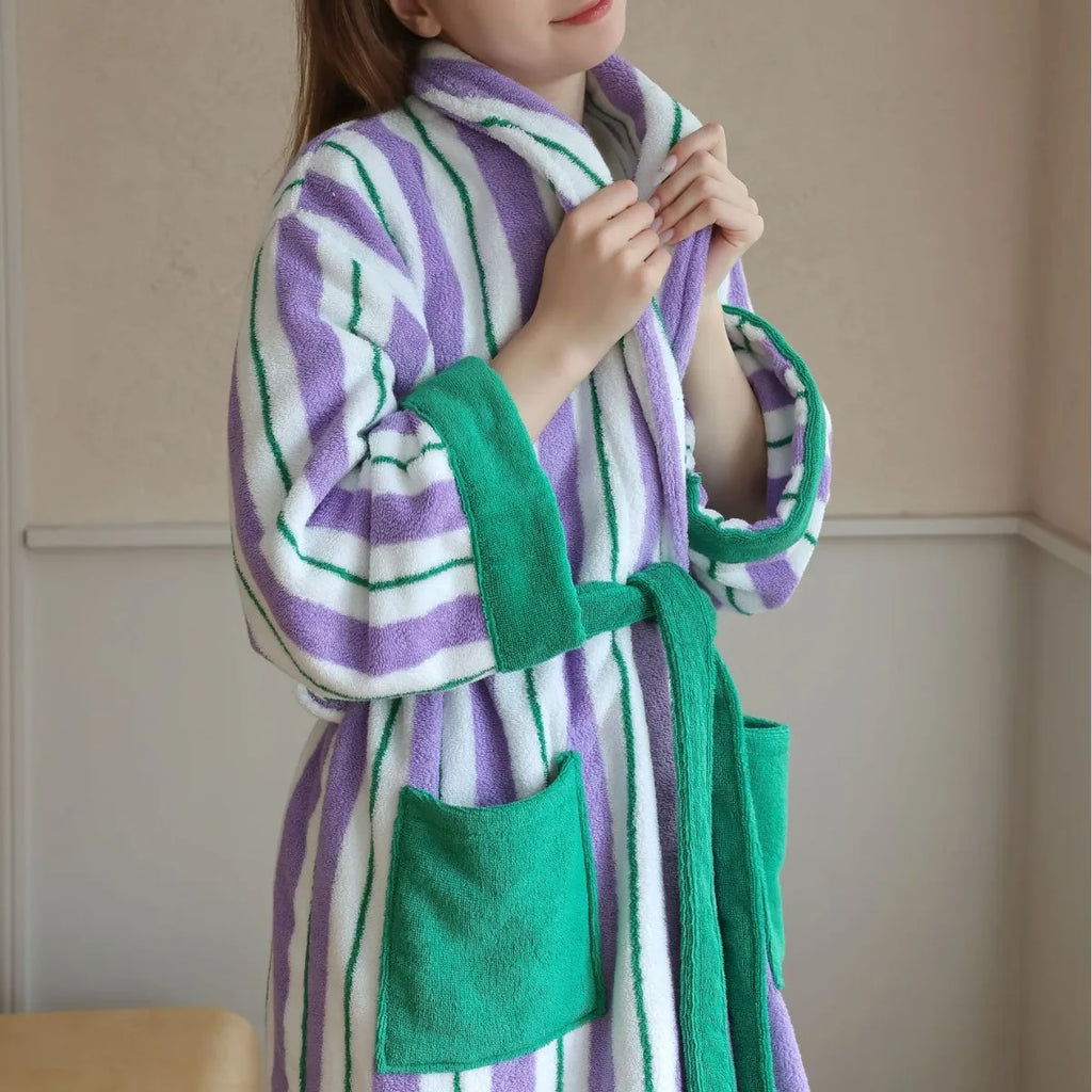 Retro Plaid 100% Cotton Super Soft Absortion Hooded V Neck Bathrobe Towel