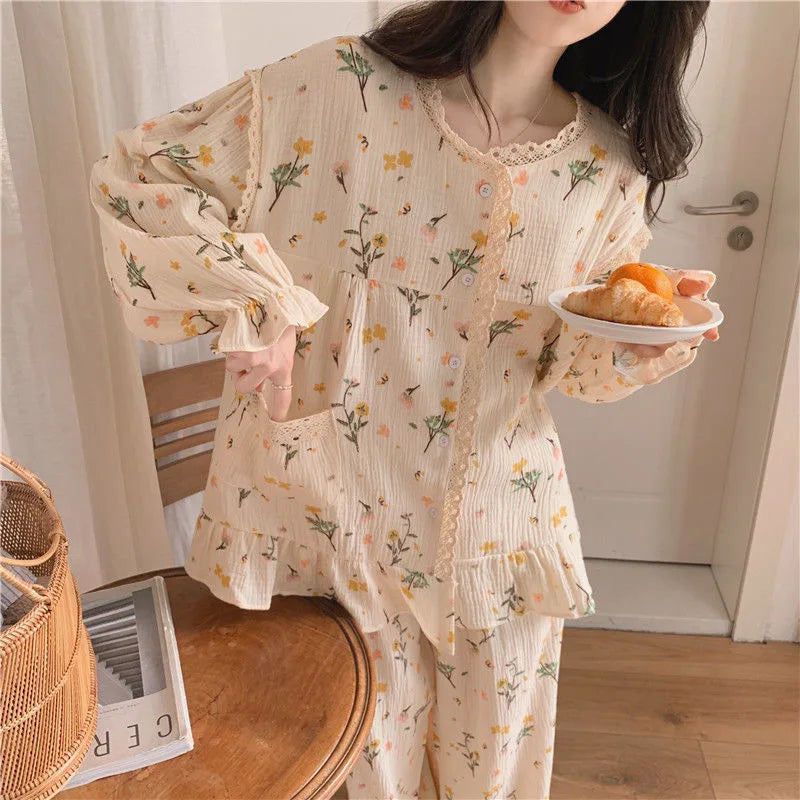 Ladies Sweet Breathable Crew Neck Sleepwear