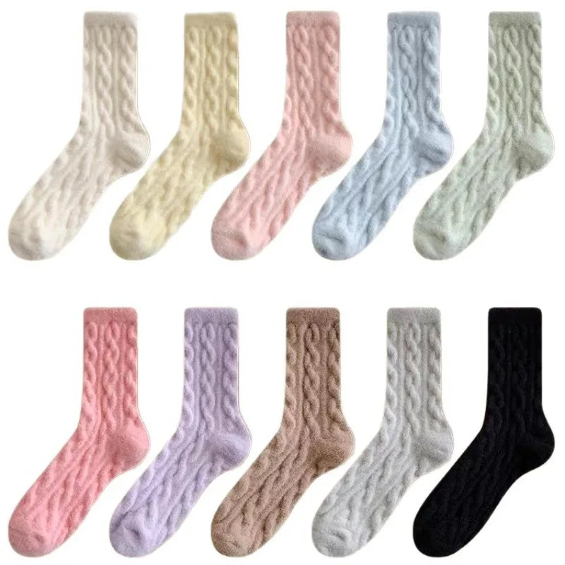 Fashionable Cute Fried Dough Twists Socks