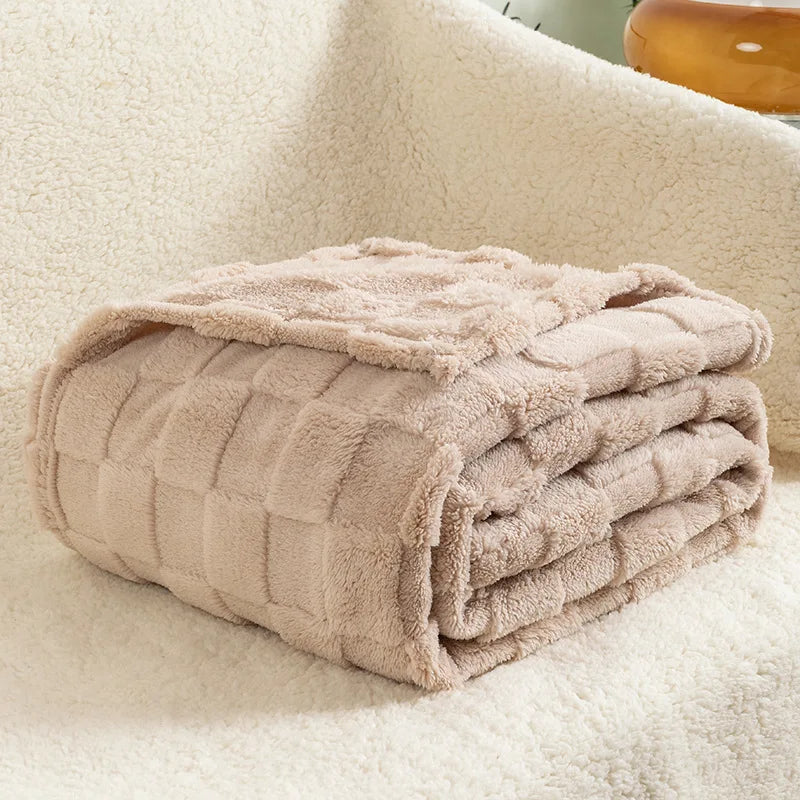 Thick Checkered Fleece Blanket