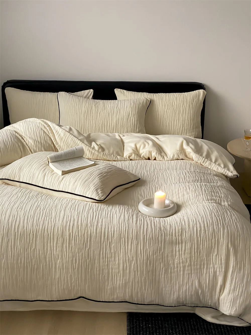 Thickened Warm Light Luxury Simple Carved Fleece Four-Piece Set Milk Fleece Bed Sheet Quilt Cover
