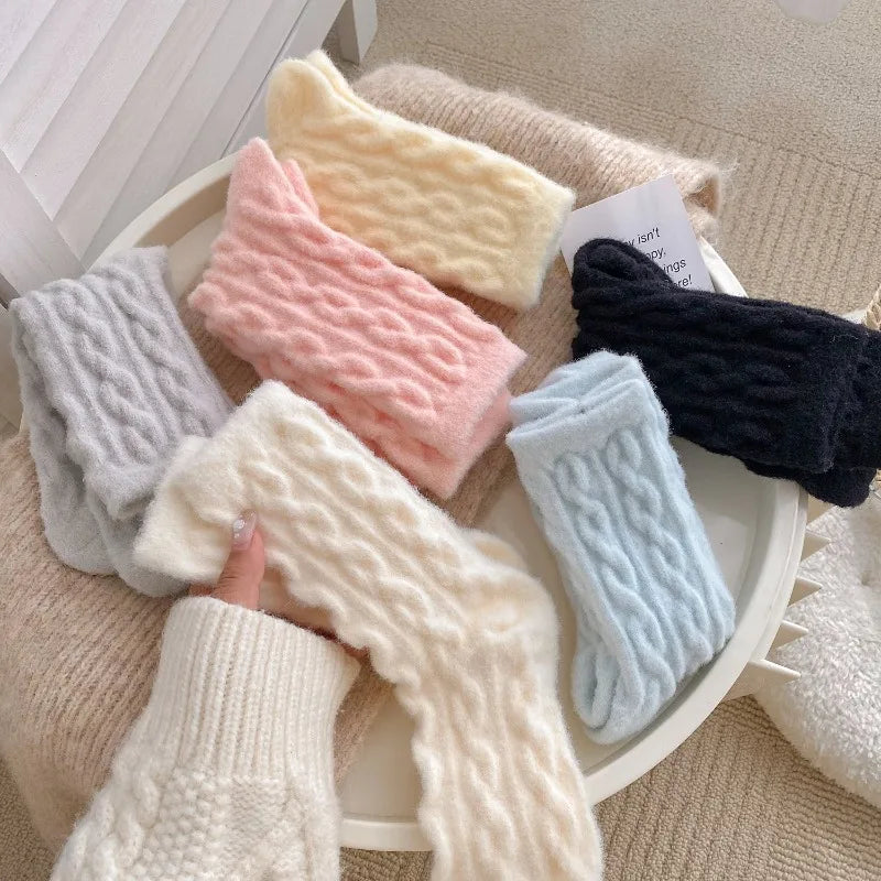 Fashionable Cute Fried Dough Twists Socks