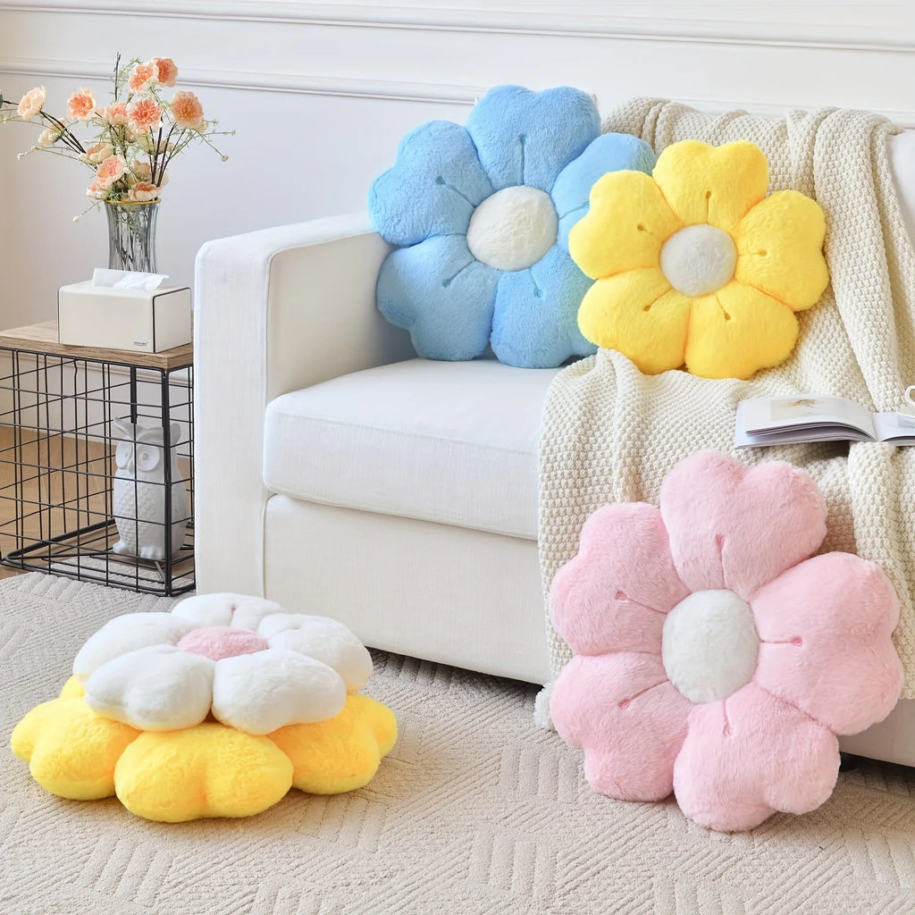 Flower-Shaped Plush Throw Pillow  Cute and Comfortable