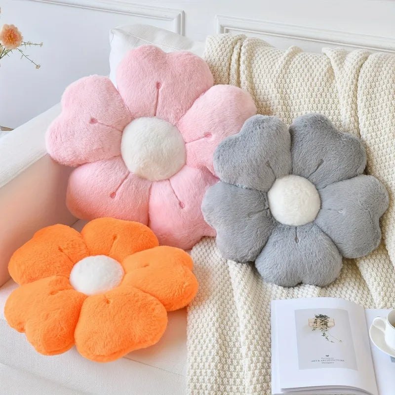 Flower-Shaped Plush Throw Pillow  Cute and Comfortable