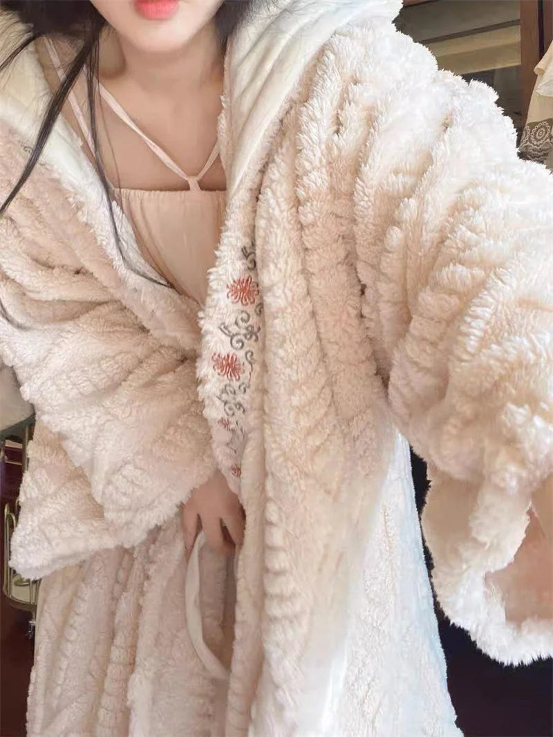 Embroidery Hooded Pajamas Velvet Long Plush Thick Lace-Up Robe