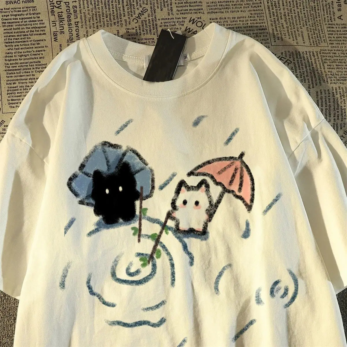 Graphic Short-sleeved T-shirt with A Cute Black and White Japanese Cat Pattern