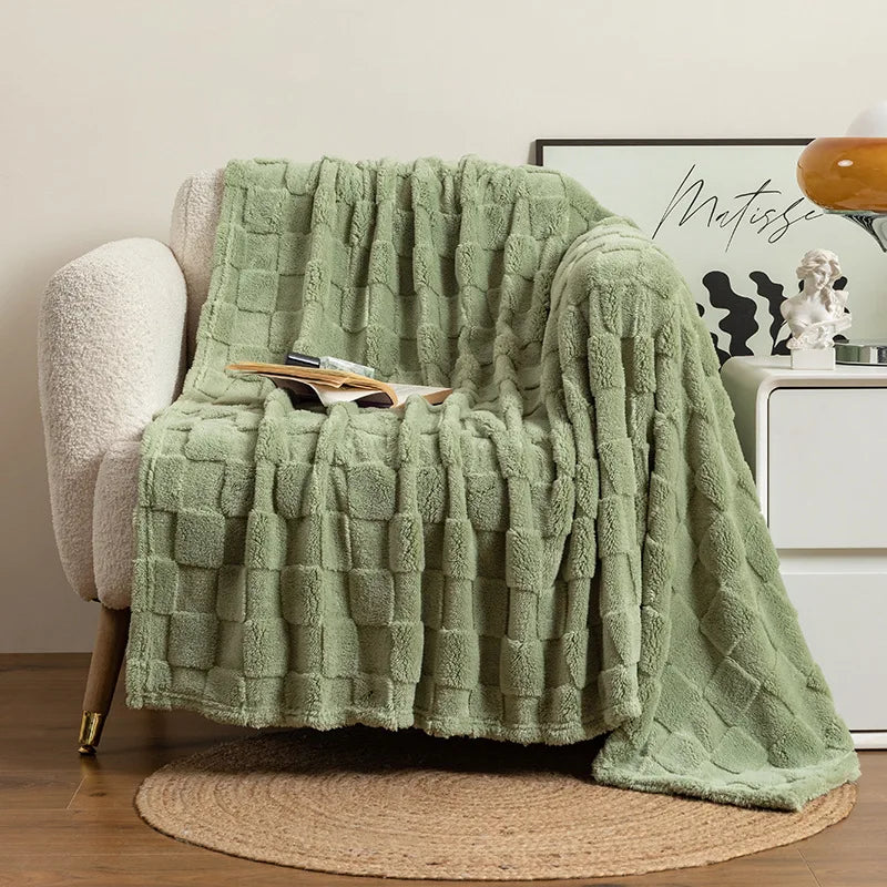Thick Checkered Fleece Blanket