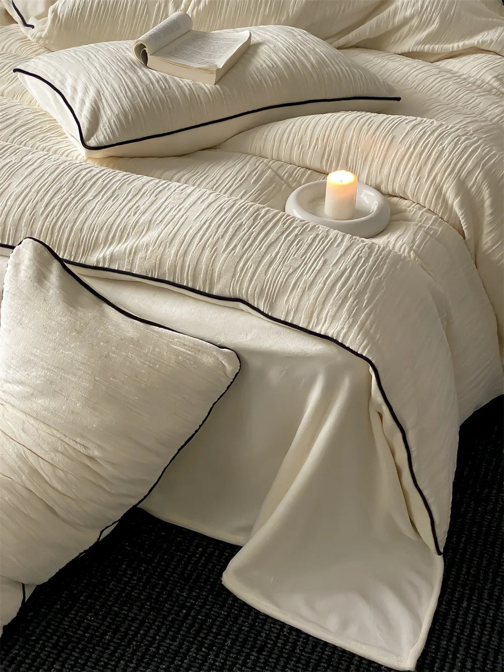 Thickened Warm Light Luxury Simple Carved Fleece Four-Piece Set Milk Fleece Bed Sheet Quilt Cover