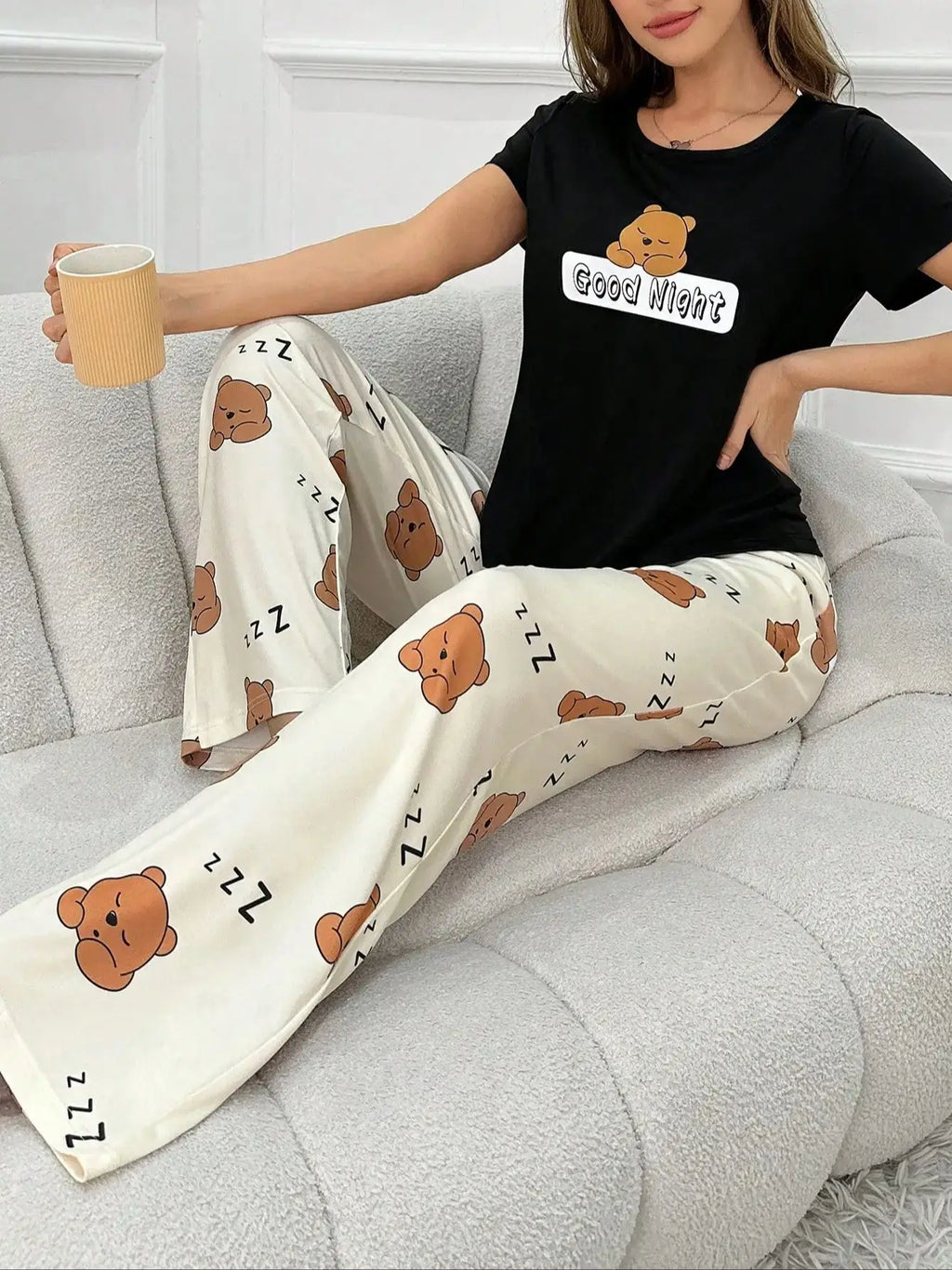 Casual and Cute Cartoon Print 2-Piece Short-Sleeved Long Pants Pajama Set
