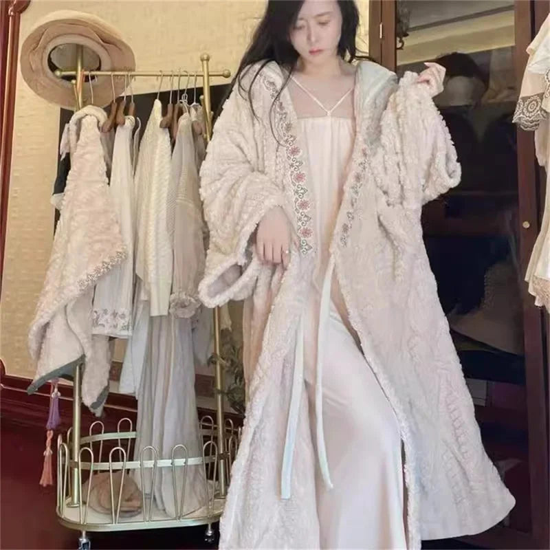Embroidery Hooded Pajamas Velvet Long Plush Thick Lace-Up Robe
