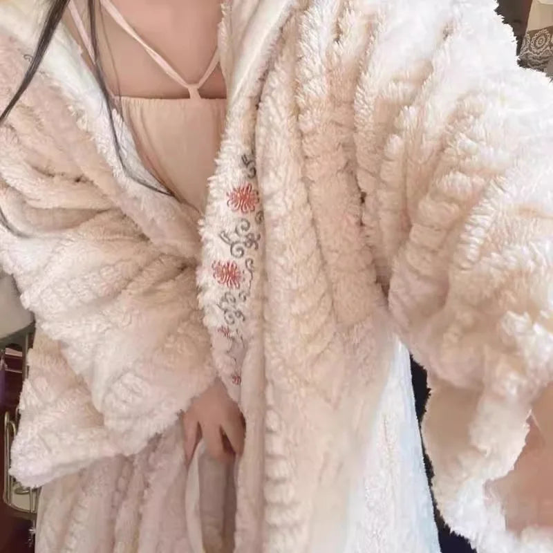 Embroidery Hooded Pajamas Velvet Long Plush Thick Lace-Up Robe