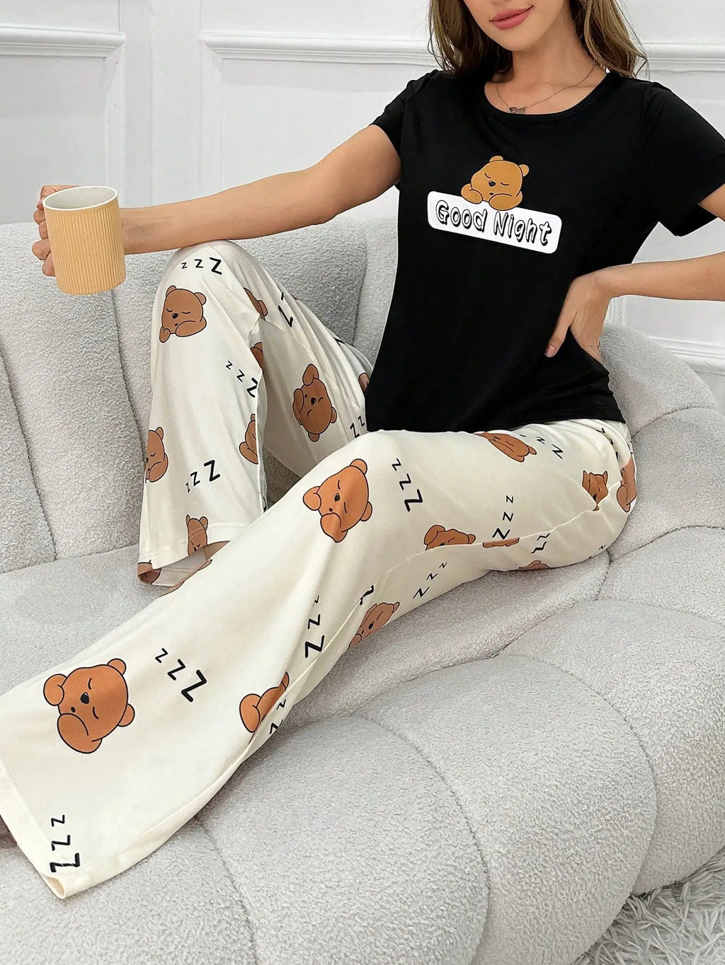 Casual and Cute Cartoon Print 2-Piece Short-Sleeved Long Pants Pajama Set