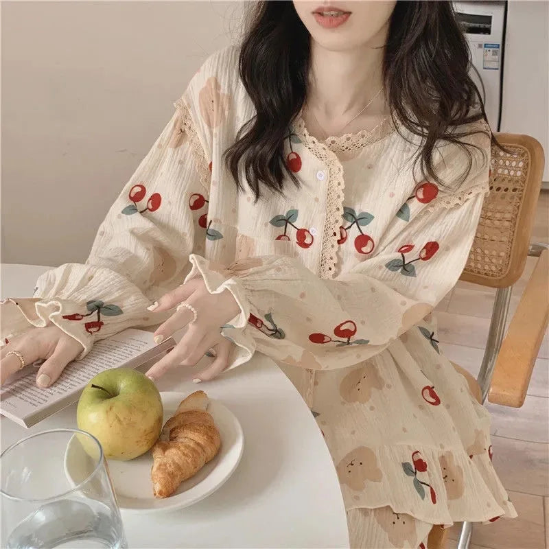 Ladies Sweet Breathable Crew Neck Sleepwear