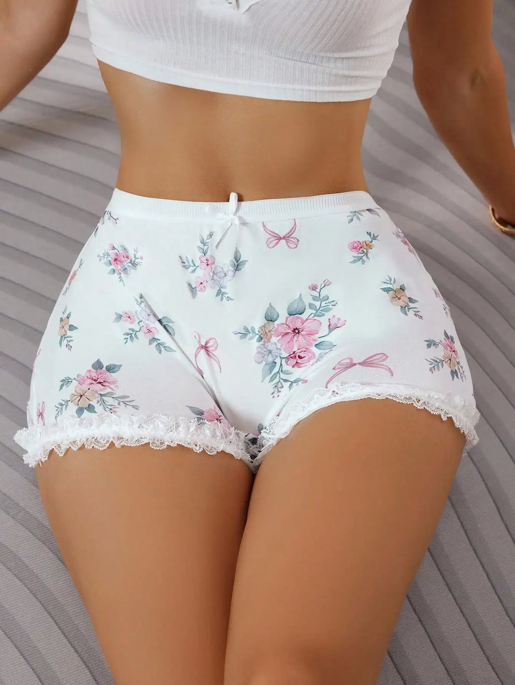 Women's Floral Print Lace Trim Shorts Soft Cotton Blend