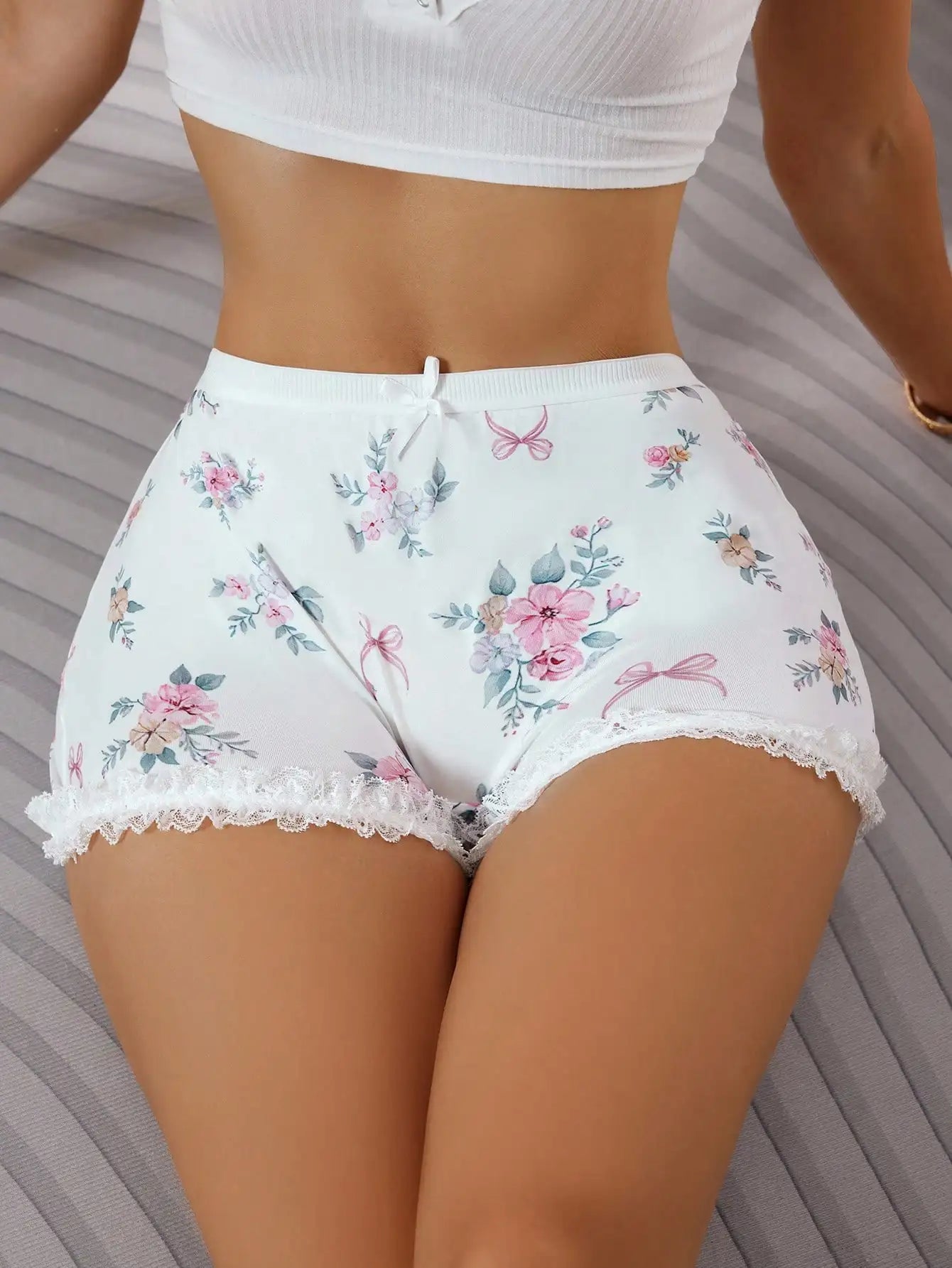 Women's Floral Print Lace Trim Shorts Soft Cotton Blend