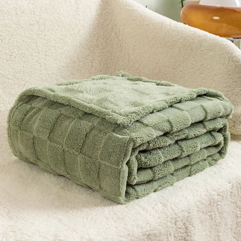 Thick Checkered Fleece Blanket