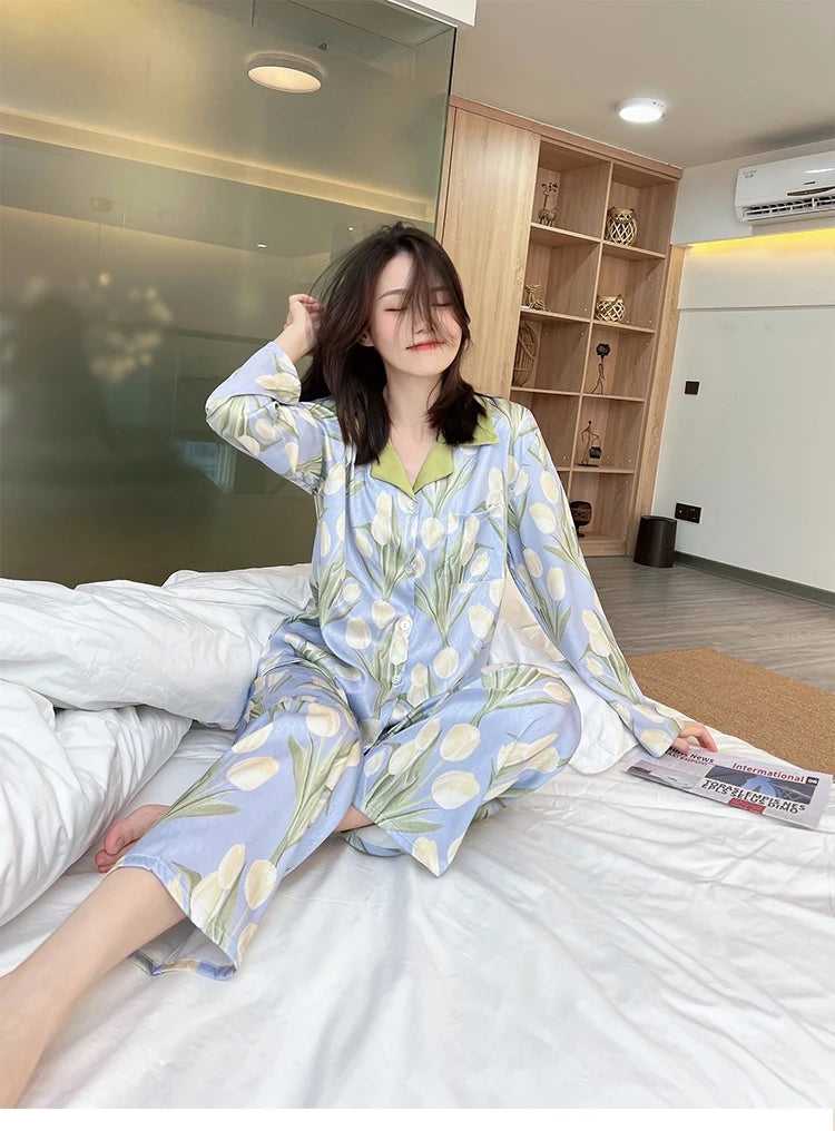 Silk Two Pieces Top & Pants Elegant Print Soft Sleepwear