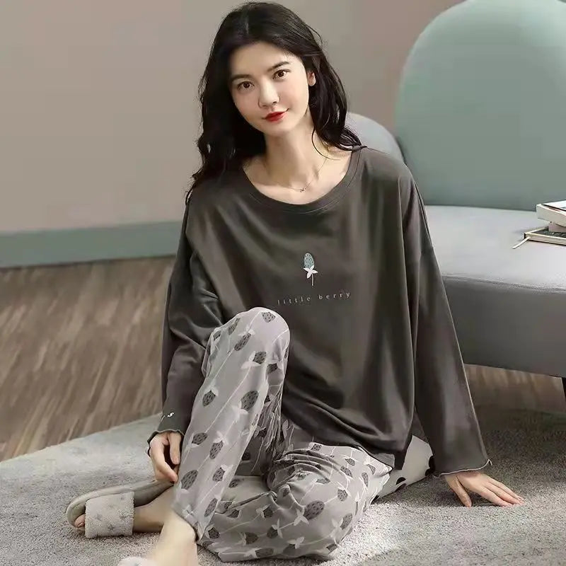 Loungewear Style Long Sleeved Pajamas