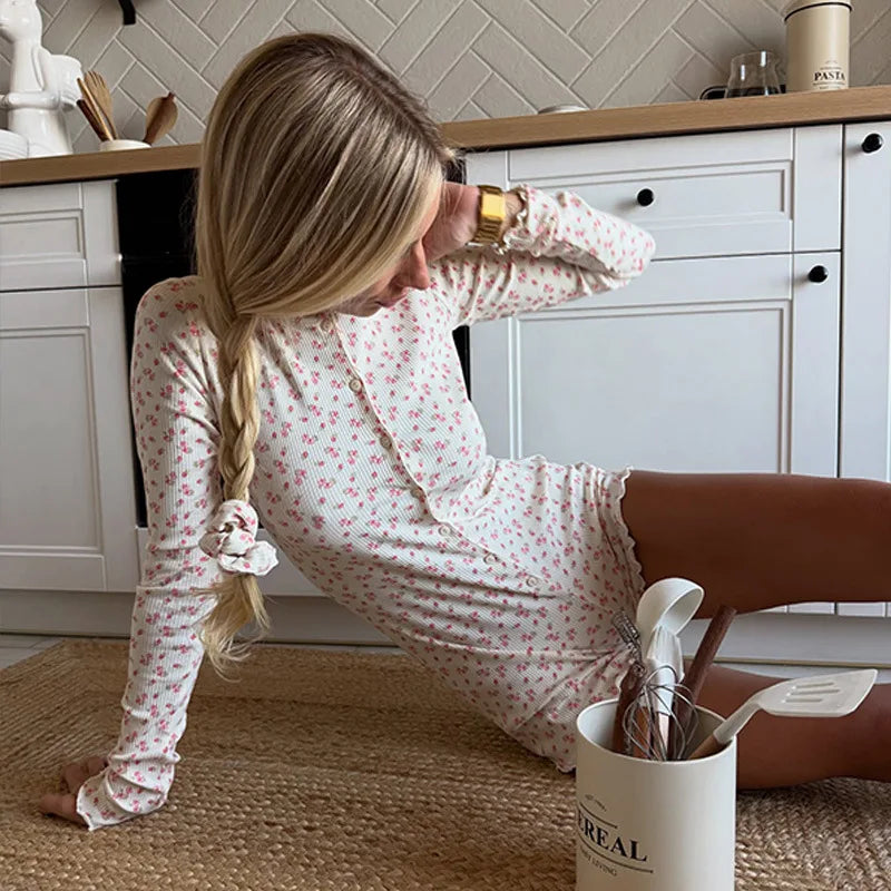 Knitted Stripe Floral Print Single Breasted Long Sleeved Pajamas