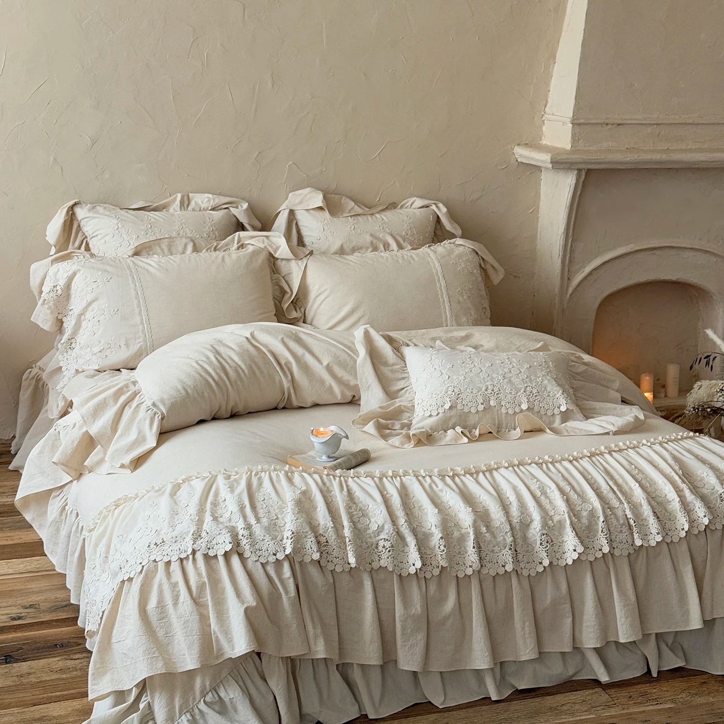 Romantic French Double Layer Lace Ruffles Bedding Set 20% Ramie, 80% Cotton Duvet Cover Set Quilted Bedspread Pillowcases
