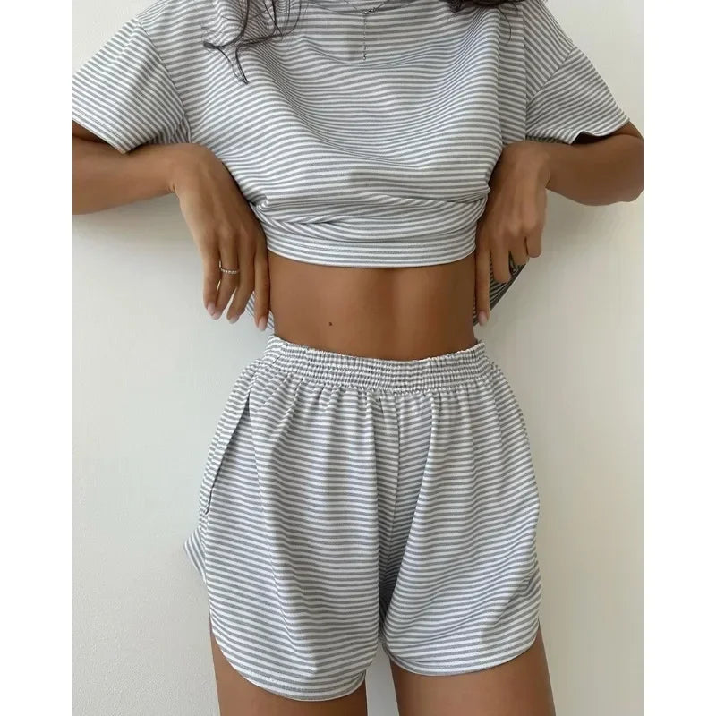 Women's Home Casual Loose Round Neck Pajamas Stripe Set Short Sleeve T-Shirt And Shorts