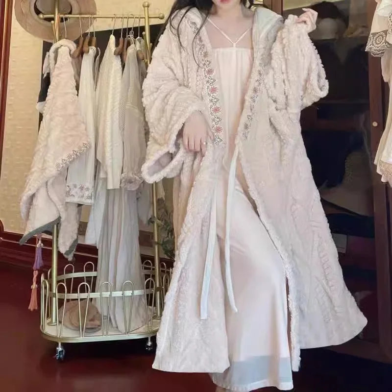 Embroidery Hooded Pajamas Velvet Long Plush Thick Lace-Up Robe