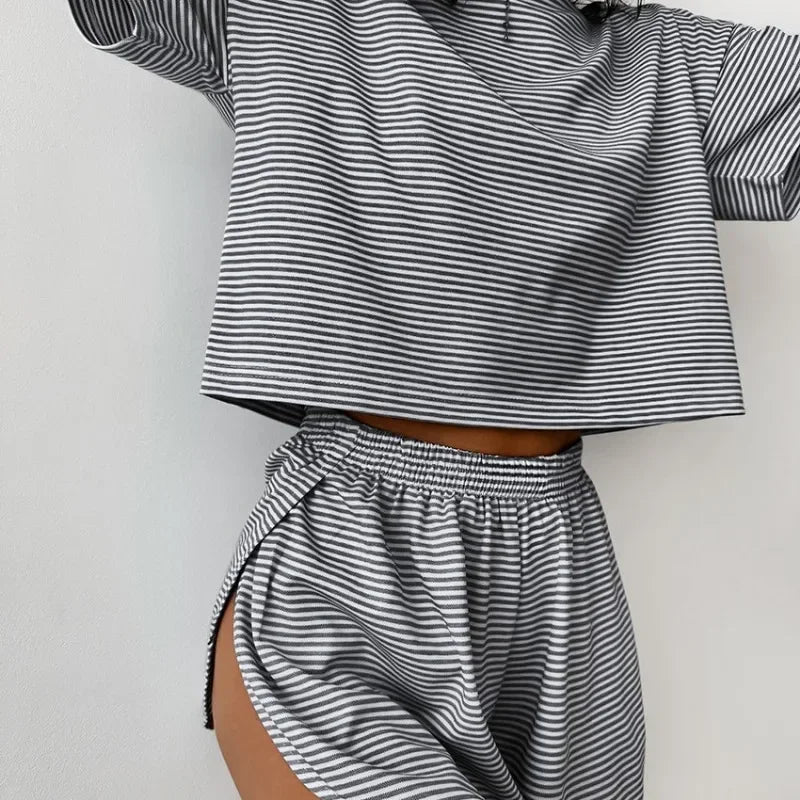 Women's Home Casual Loose Round Neck Pajamas Stripe Set Short Sleeve T-Shirt And Shorts