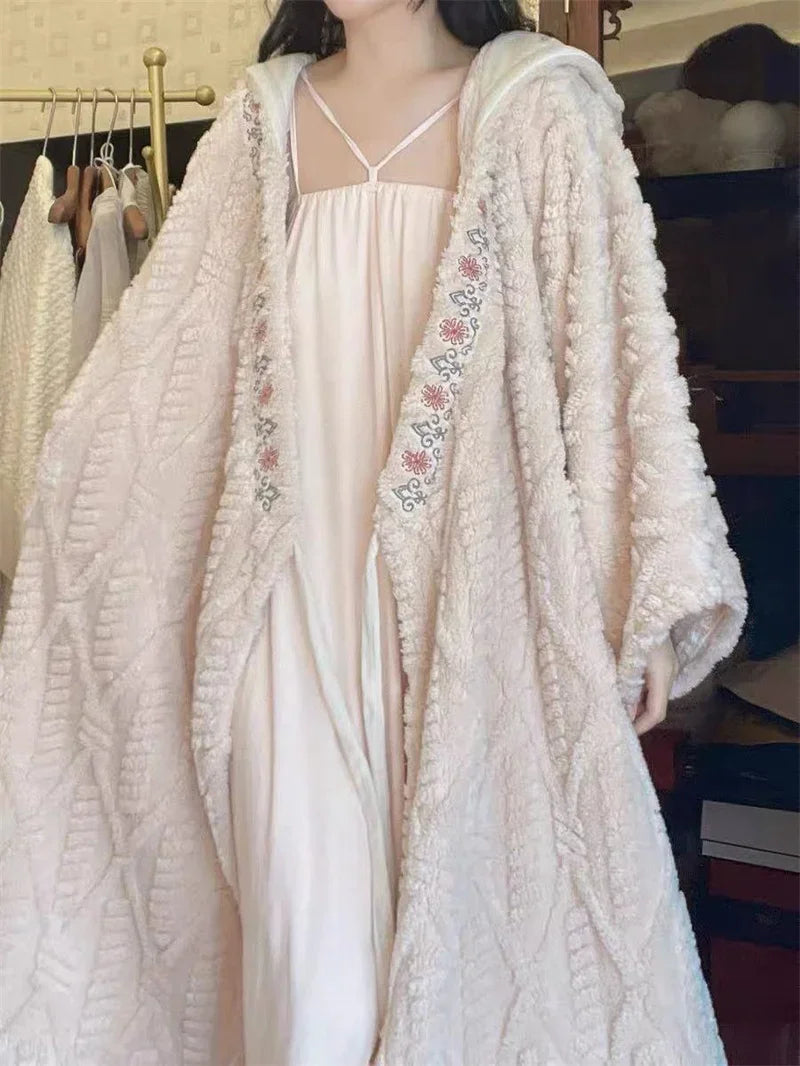 Embroidery Hooded Pajamas Velvet Long Plush Thick Lace-Up Robe