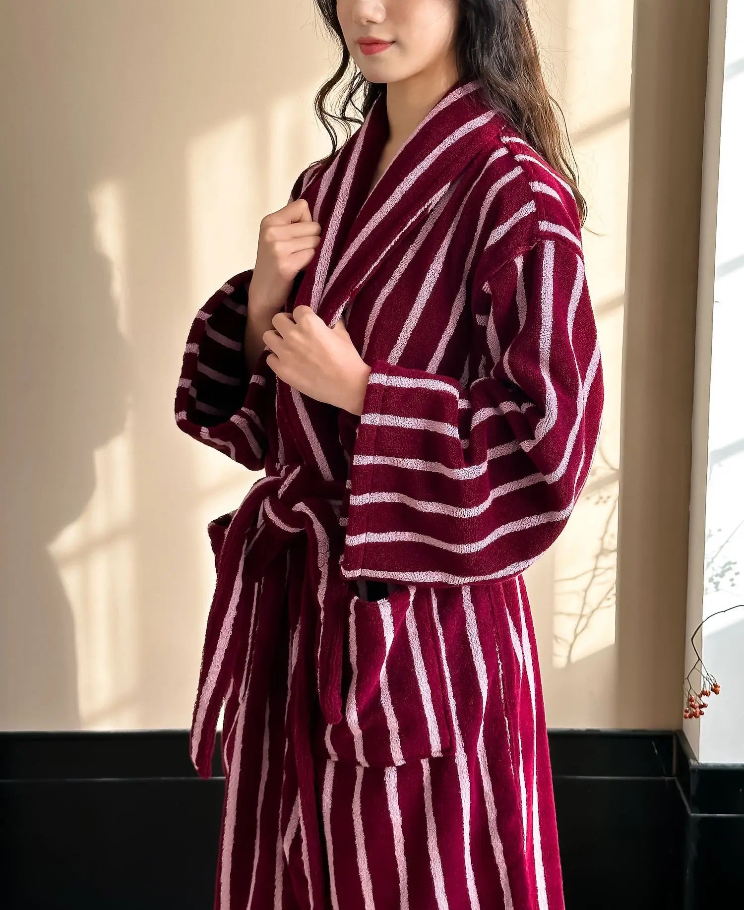 Retro Plaid 100% Cotton Super Soft Absortion Hooded V Neck Bathrobe Towel