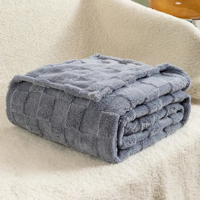 Thick Checkered Fleece Blanket