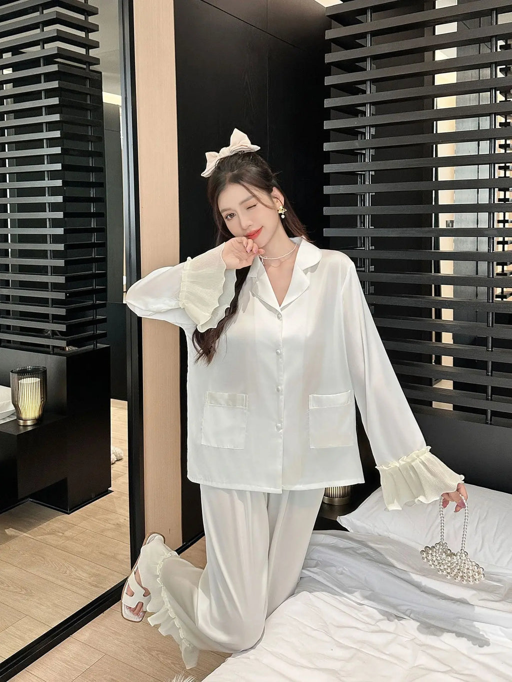 Women's Long-Sleeved Two-piece Silk Pajamas Set Solid Color Cool Nightgown