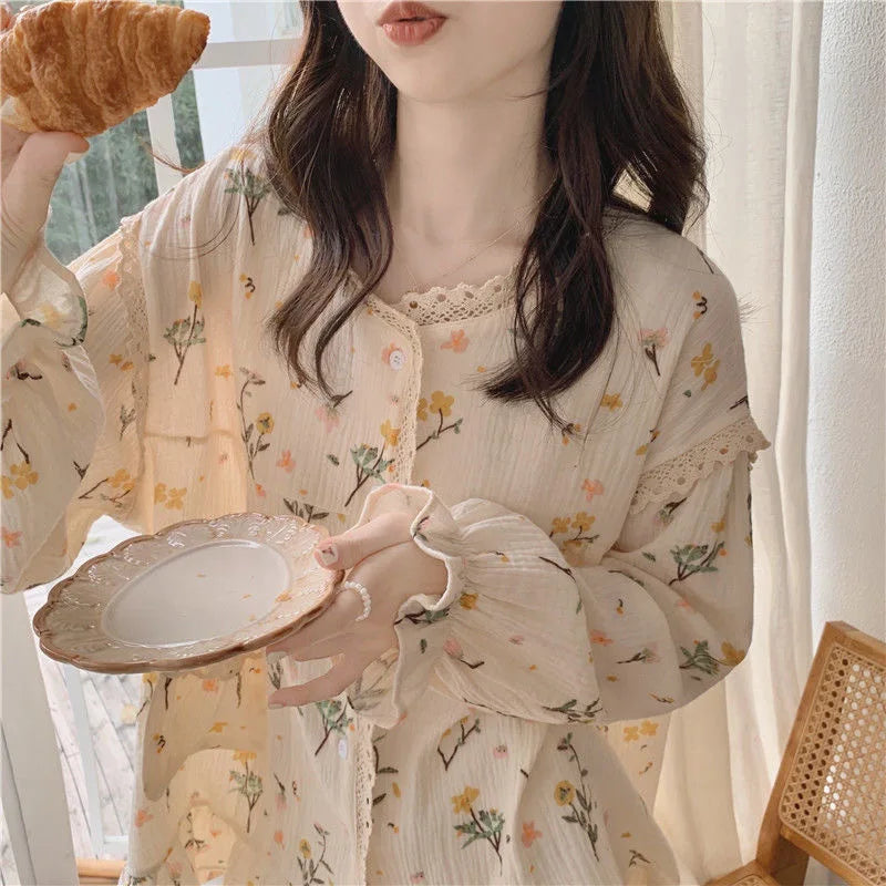 Ladies Sweet Breathable Crew Neck Sleepwear