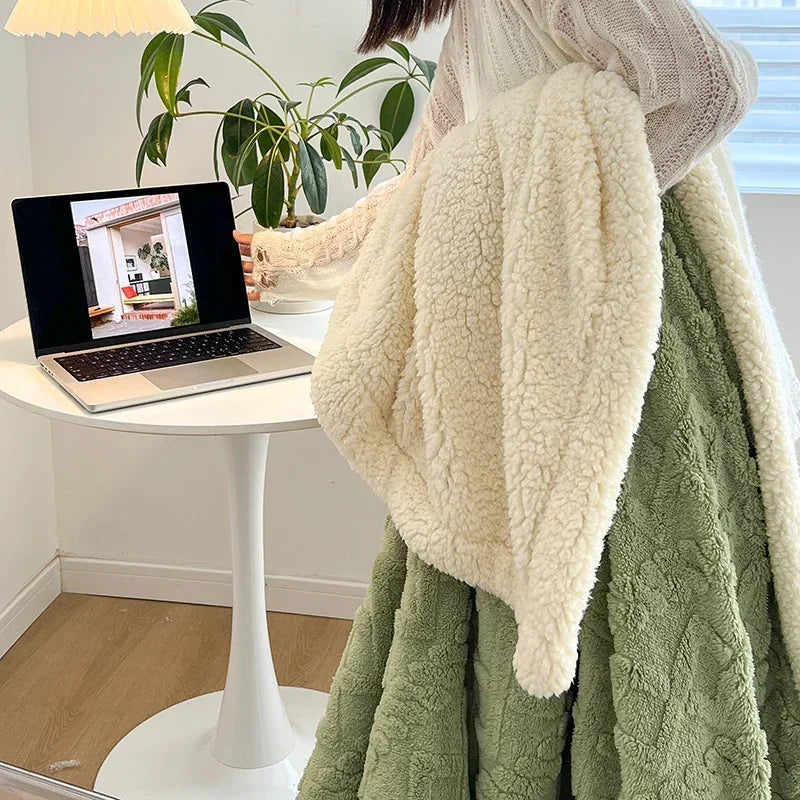 Soft Woolen Blanket for Bedding and Sofa Warm Lamb Velvet Flannel Cover Blanket