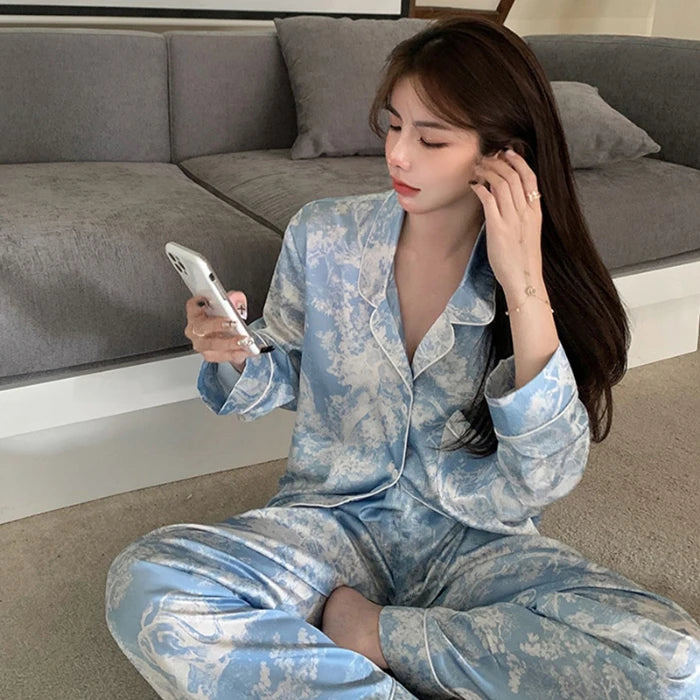 Silk Two Pieces Top & Pants Elegant Print Soft Sleepwear