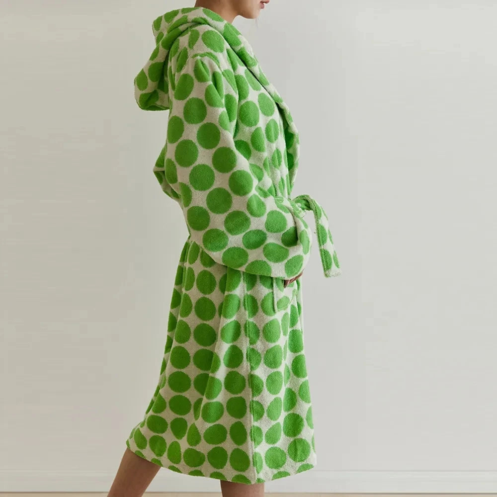 Retro Plaid 100% Cotton Super Soft Absortion Hooded V Neck Bathrobe Towel