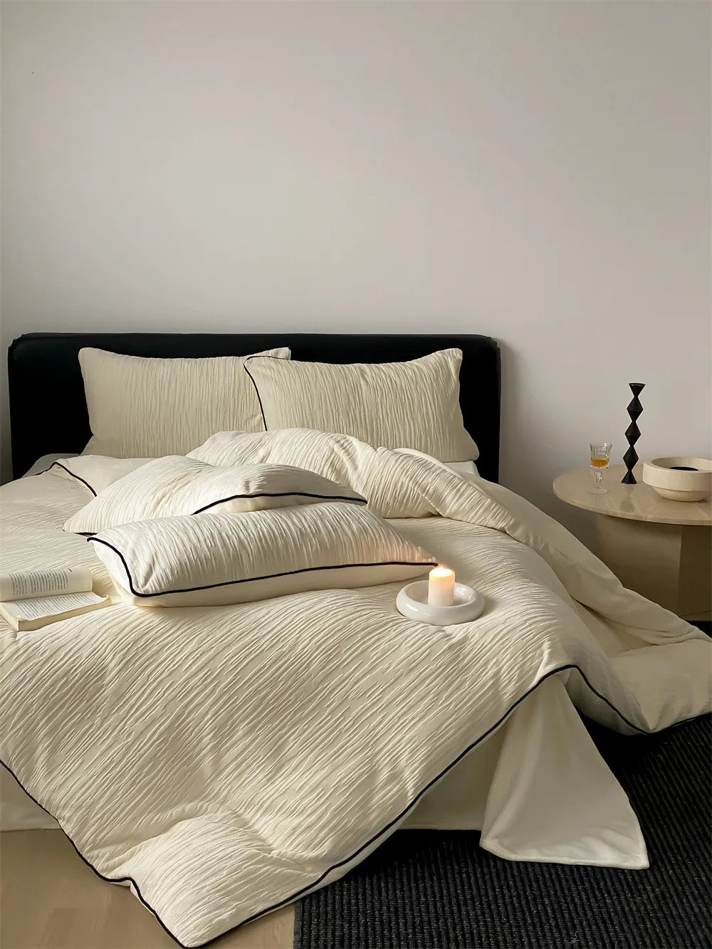 Thickened Warm Light Luxury Simple Carved Fleece Four-Piece Set Milk Fleece Bed Sheet Quilt Cover