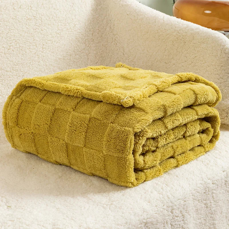 Thick Checkered Fleece Blanket
