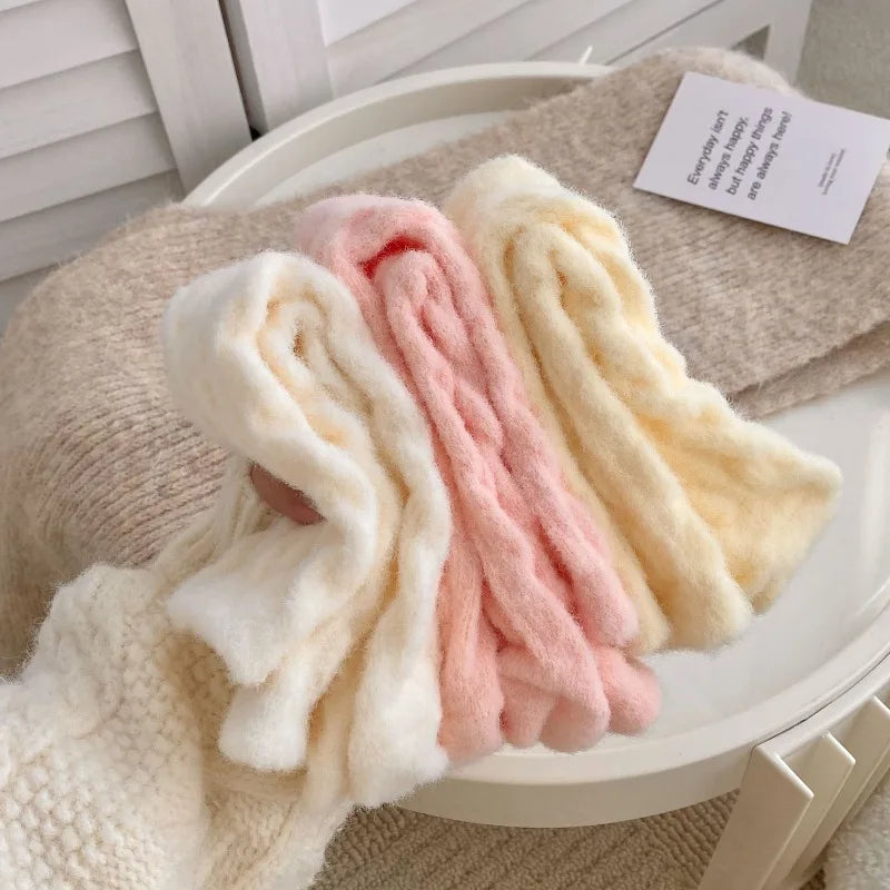 Fashionable Cute Fried Dough Twists Socks