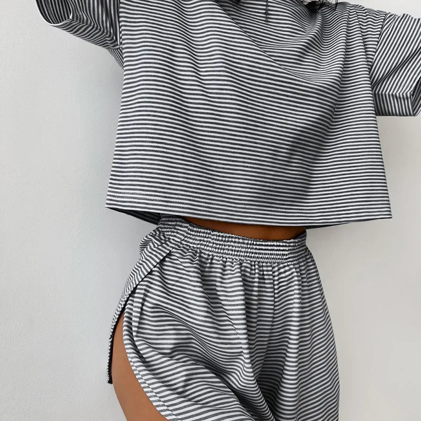 Women's Home Casual Loose Round Neck Pajamas Stripe Set Short Sleeve T-Shirt And Shorts
