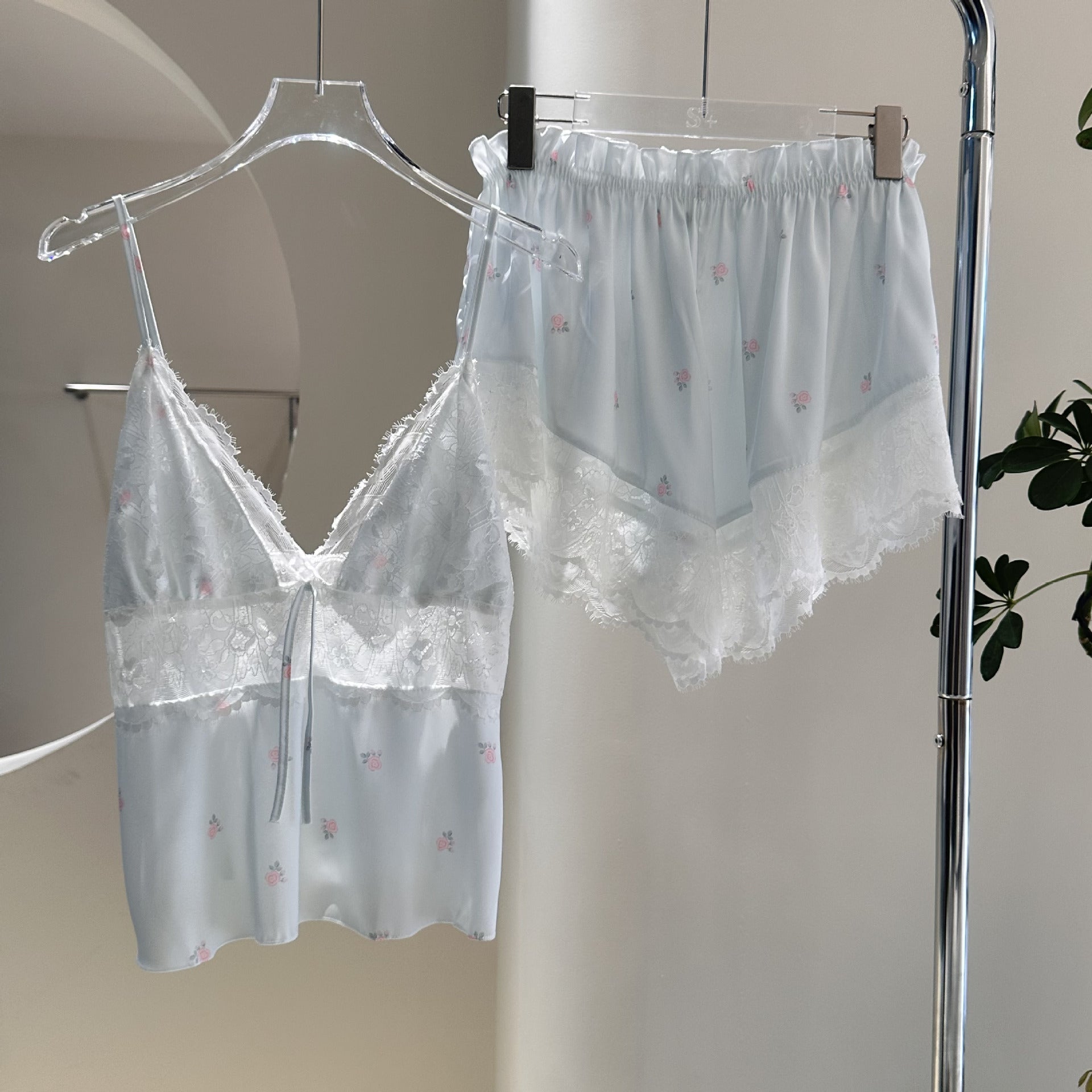 Girl Pure Desire Strap Shorts Home Clothes Set