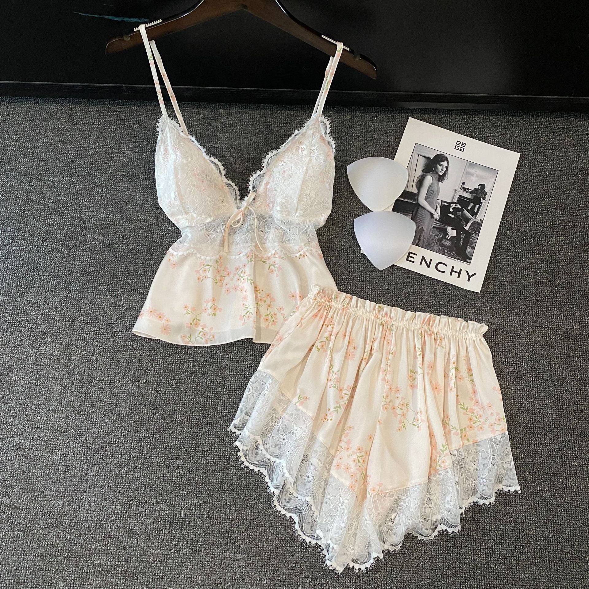 Girl Pure Desire Strap Shorts Home Clothes Set