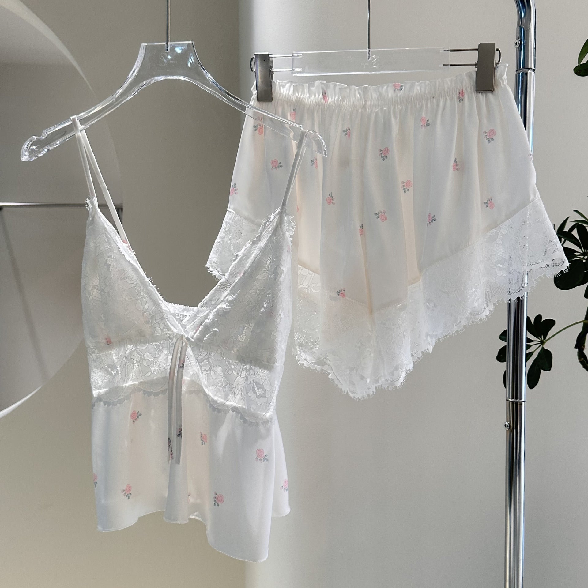 Girl Pure Desire Strap Shorts Home Clothes Set